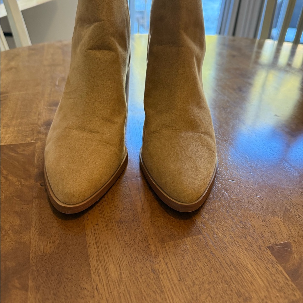 BP. Brynne Bootie Women’s Tan Ankle Boot | Size 9.5 | Heeled Boot - Picture 2 of 8